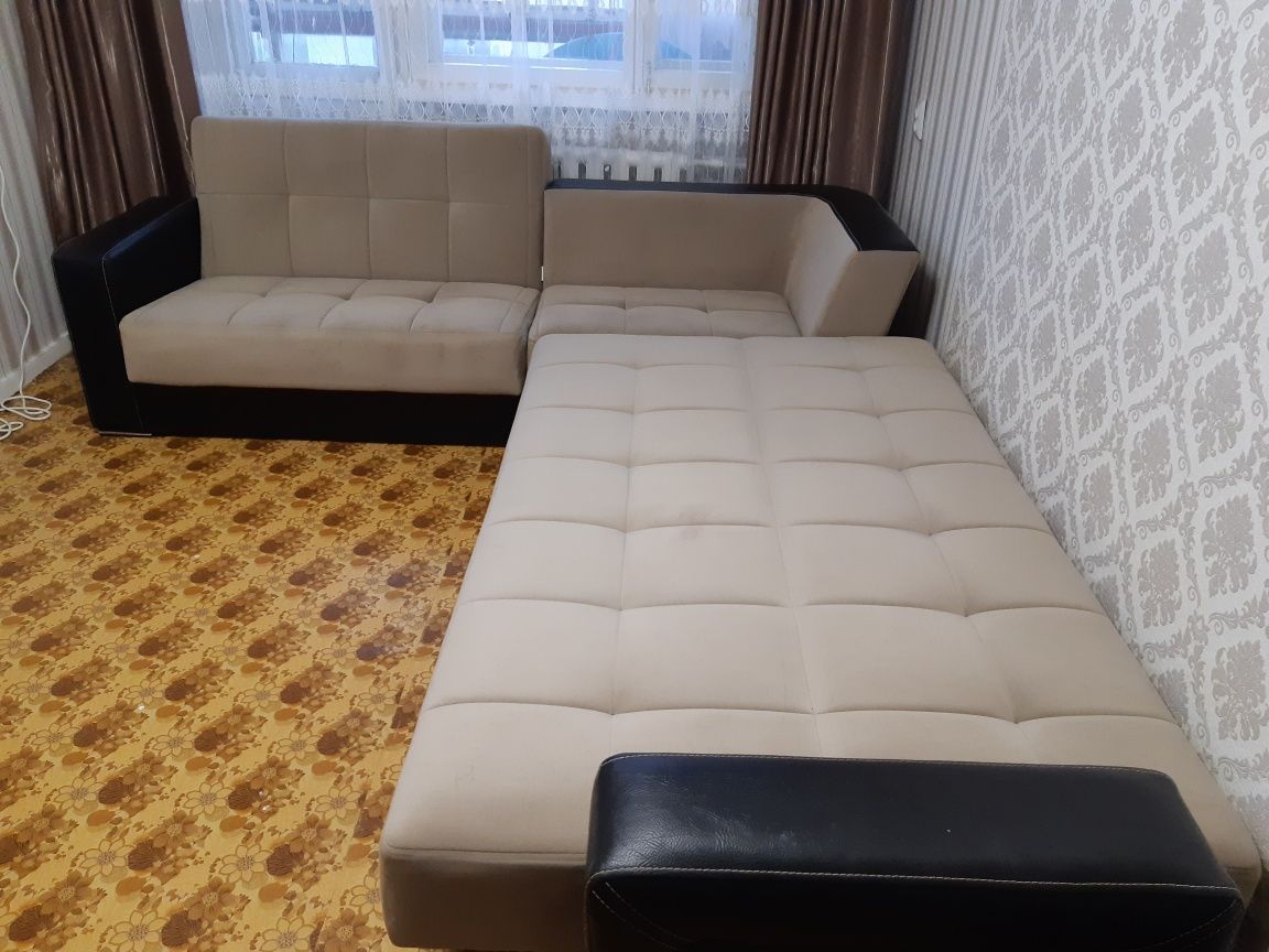 Продам большой диван