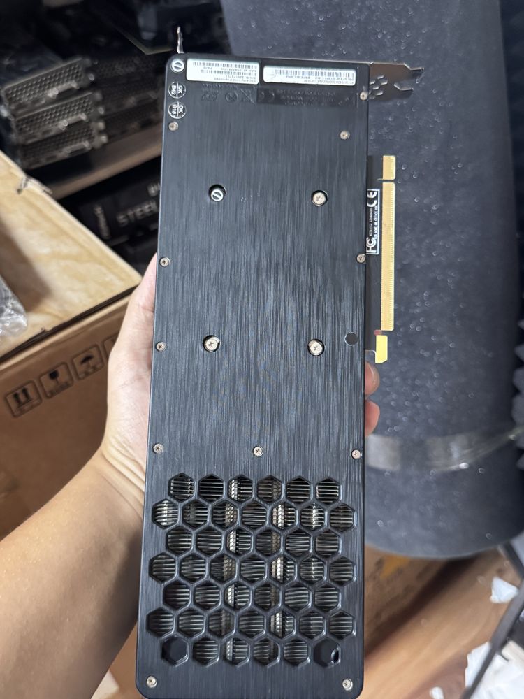Продам 3070 8gb Gainward