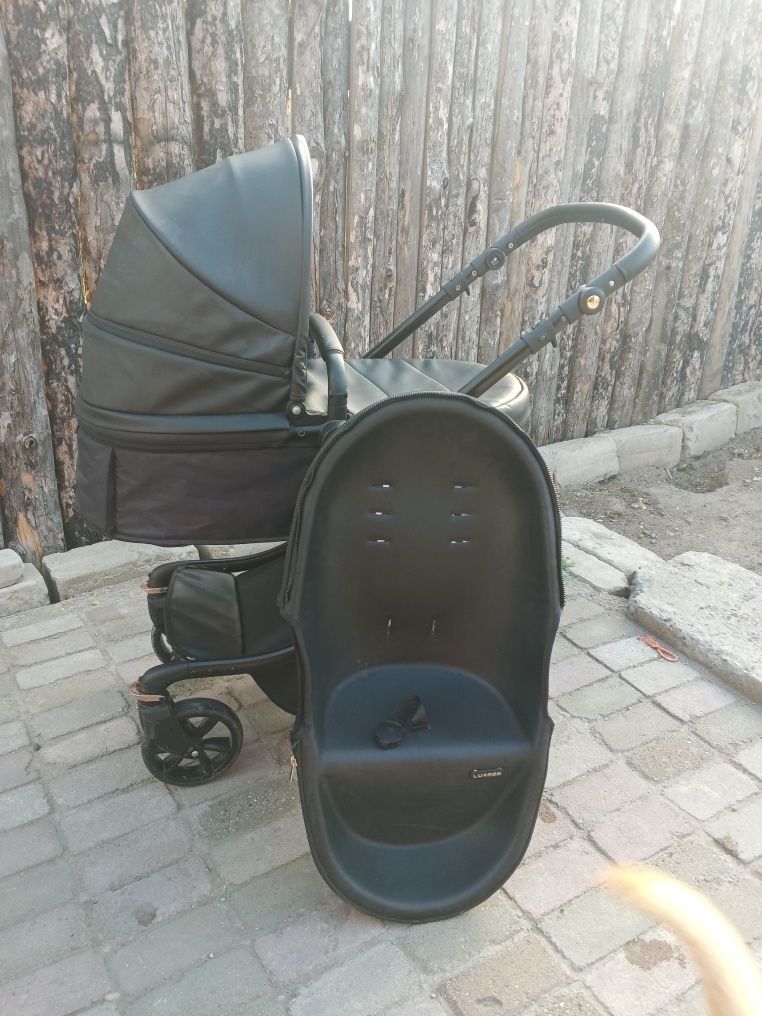 Продам коляску 2в1