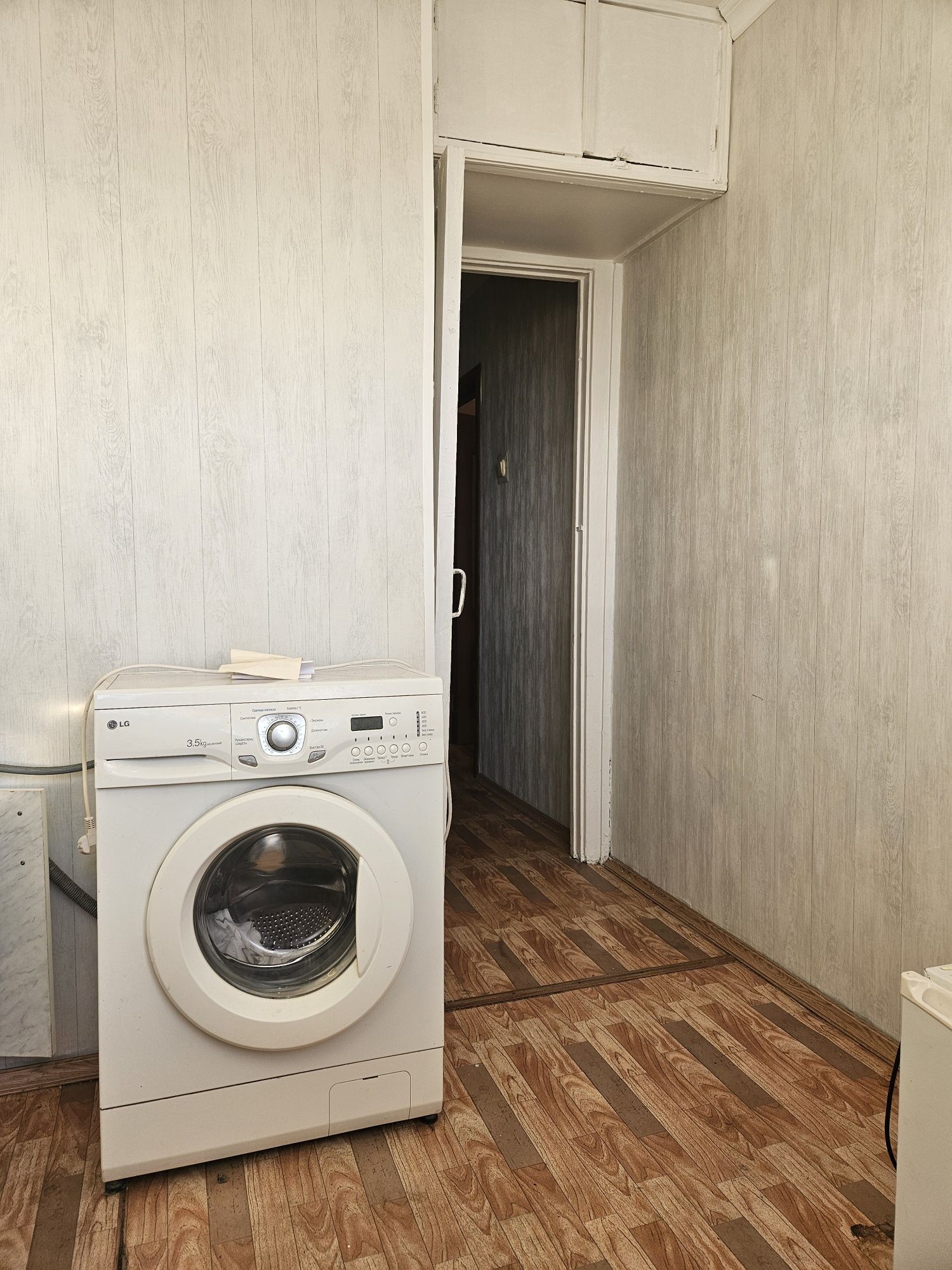 1ком квартира район маг.Урал (Дом быта) 4й этаж из 5