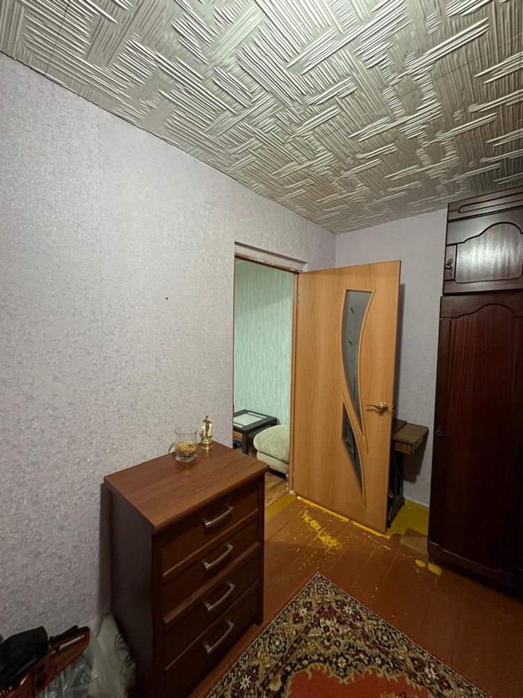 Продам трех комнатную квартиру на 4 районе