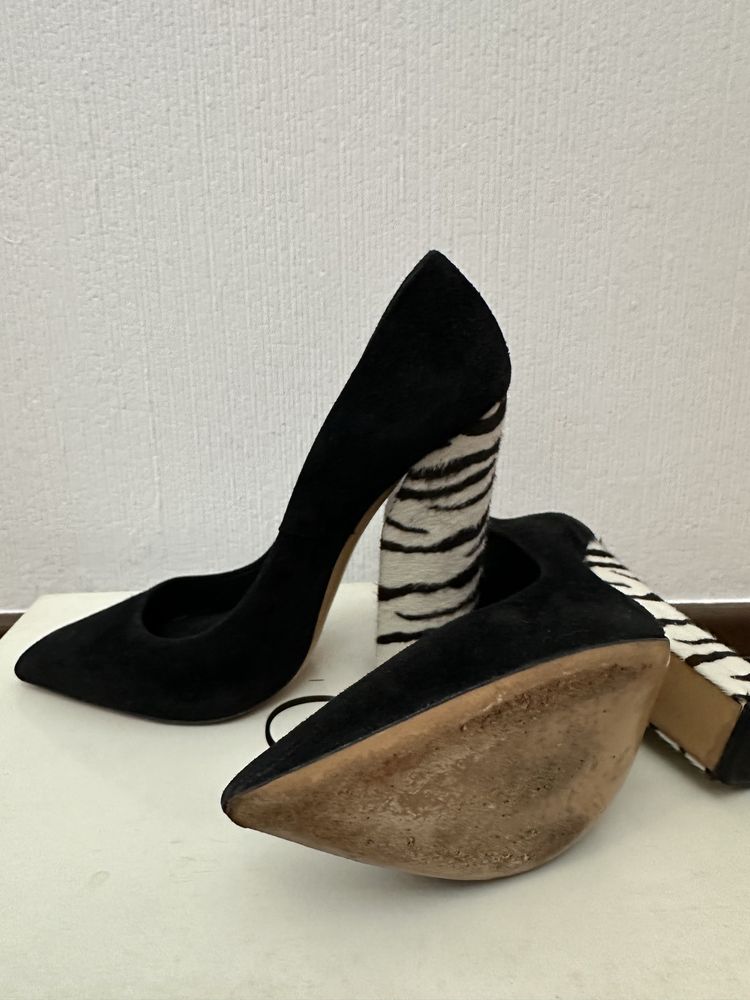 Туфли Casadei замшевые