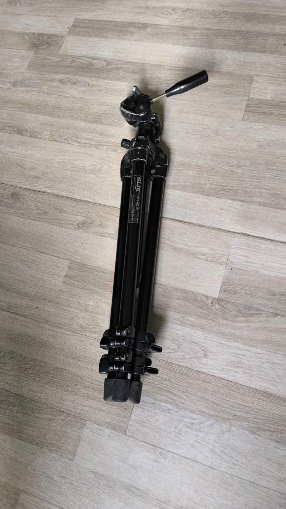 Продам штатив slik able 300dx