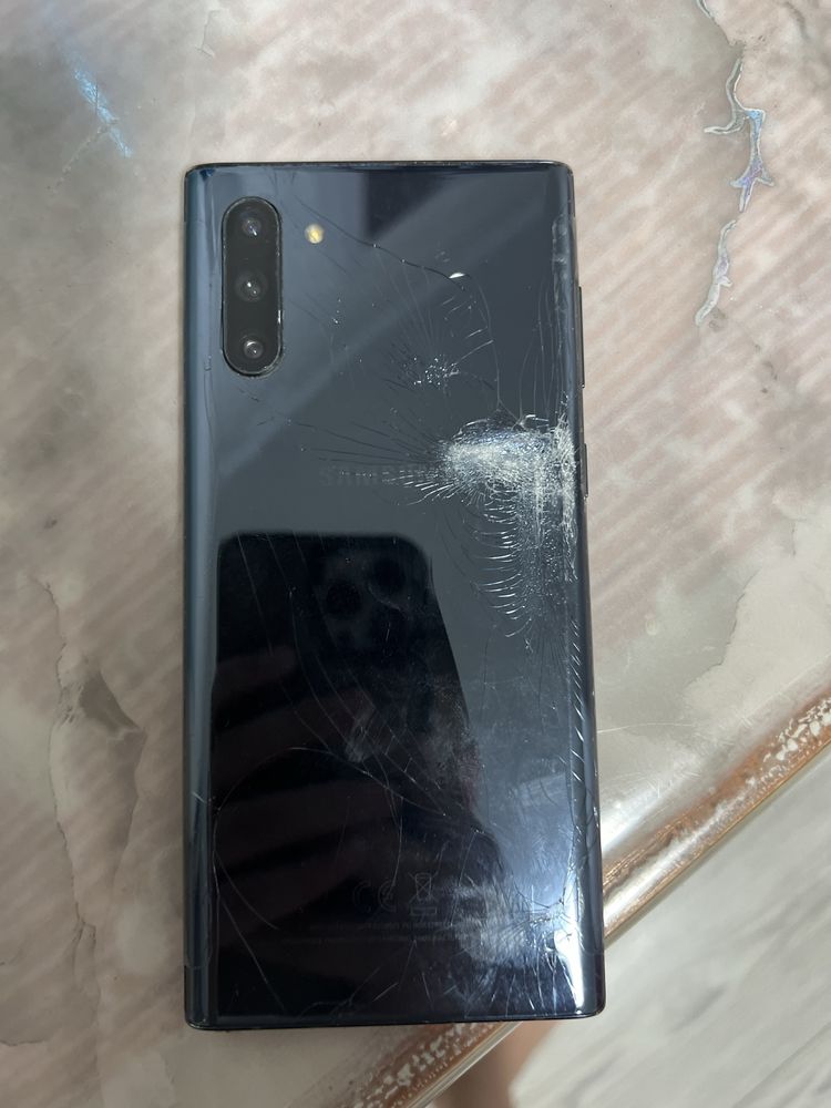 продаю note10 самсумг