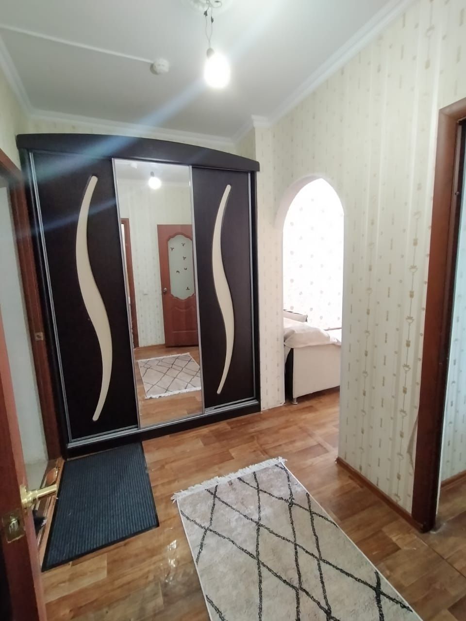квартира на левом берегу в 15мин ходьбы от Байтерека