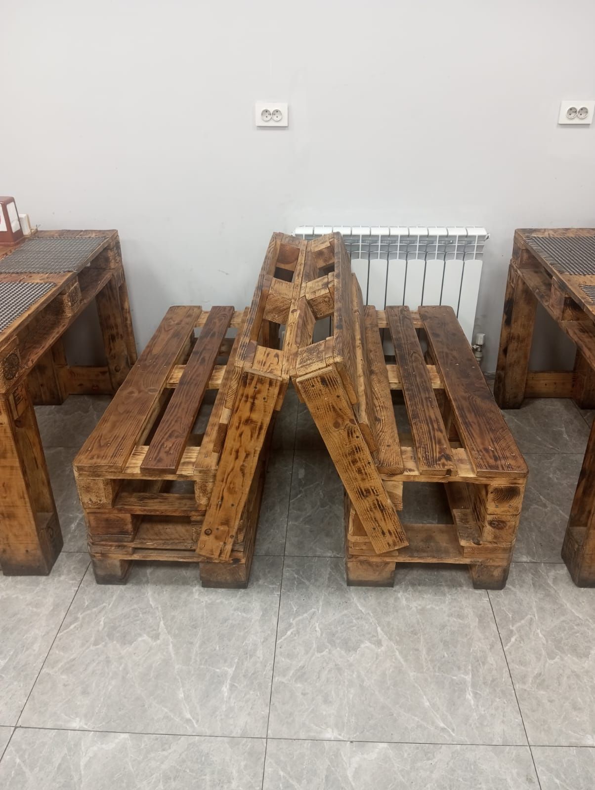 Стол стулья для кафе