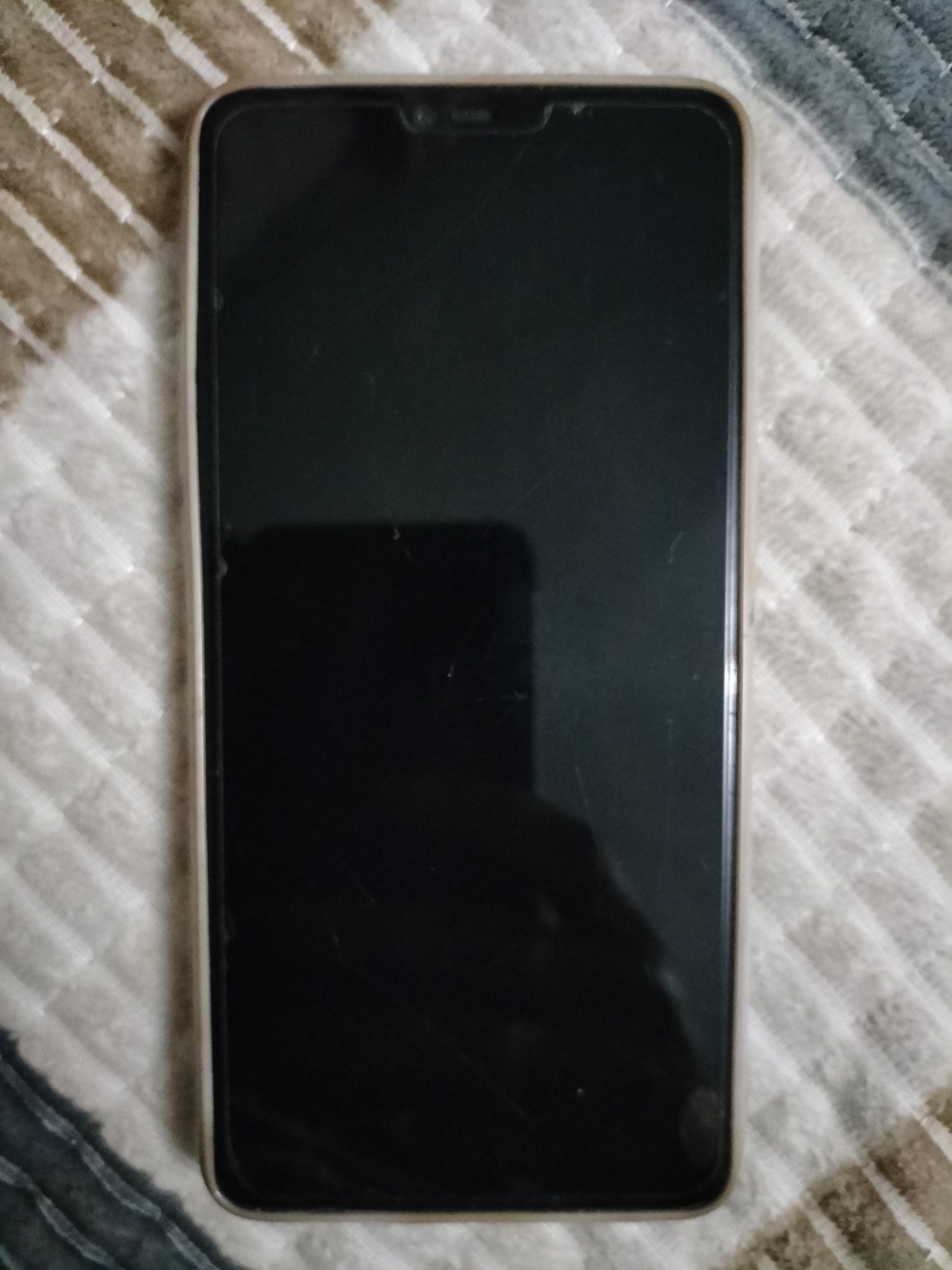 Продам телефон OPPO F7