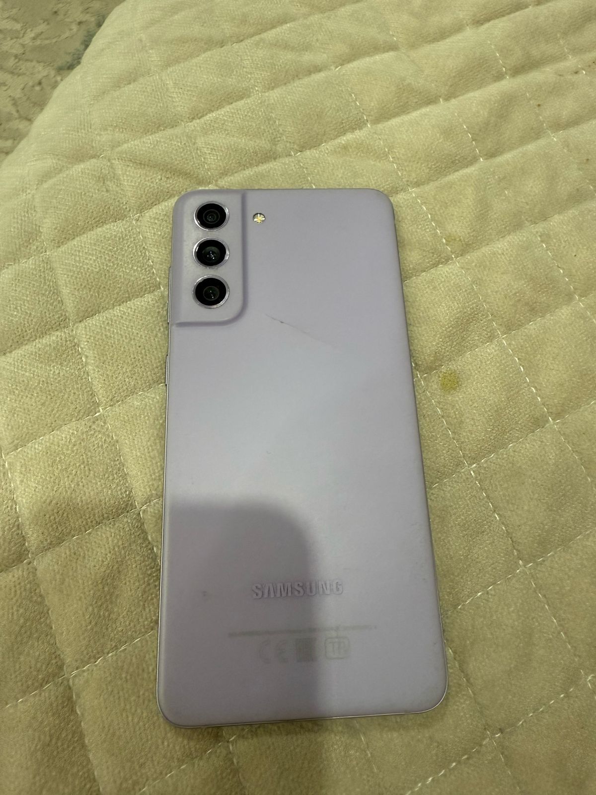 Продам самсунг Galaxy 21 FE