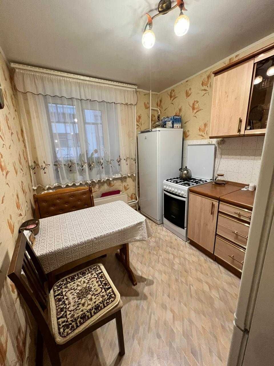 Продается 3 комнатная квартира  в мкр Центральный .