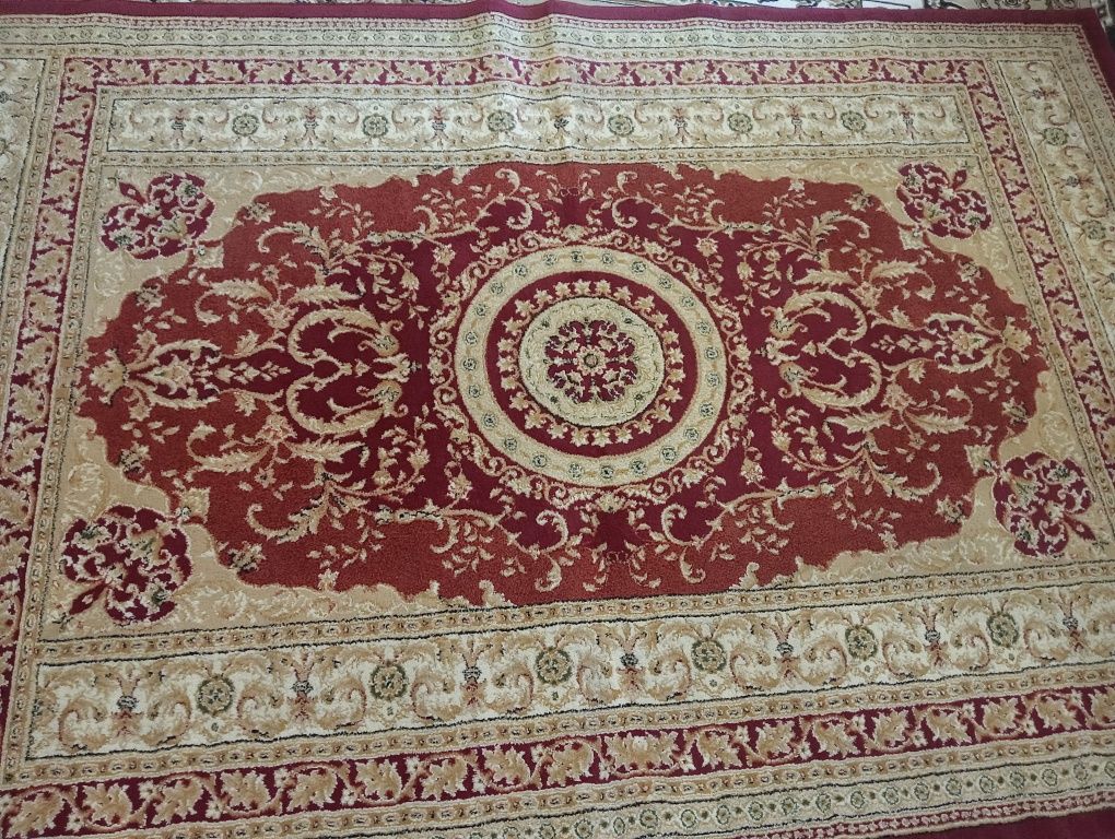 Продам палас в хорошем состоянии