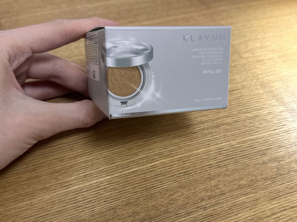 Продаю запаску и сам футляр на кушон KLAVUU 21  URBAN PEARLSATION