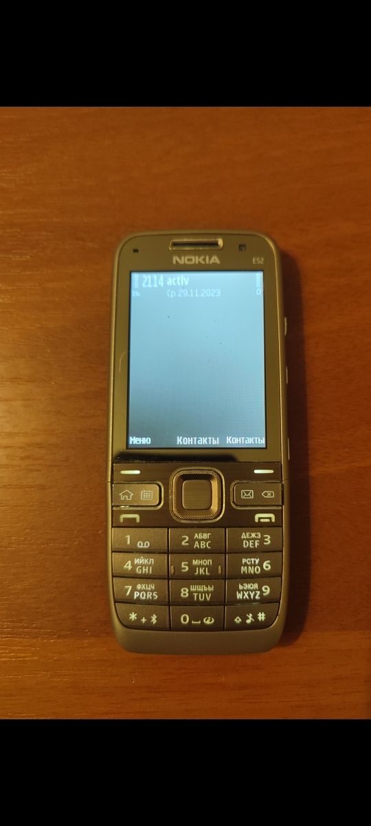 Продам нокиа модель  е 52