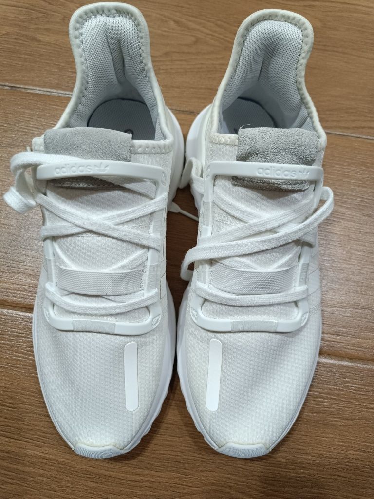 Продам кроссовки Adidas U Path Run, оригинал, размер 41