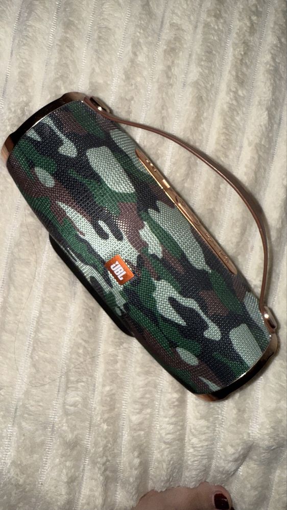 колонка JBL безпороводное соединение