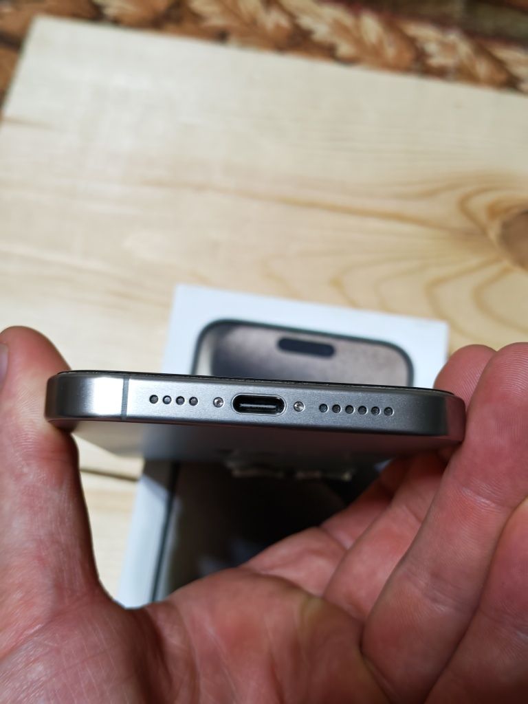 iPhone 15 Pro Max 256 gb akb 98