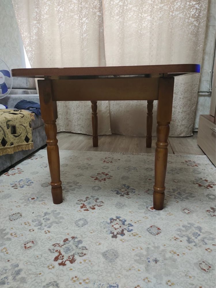 Продам стол в отличном состоянии