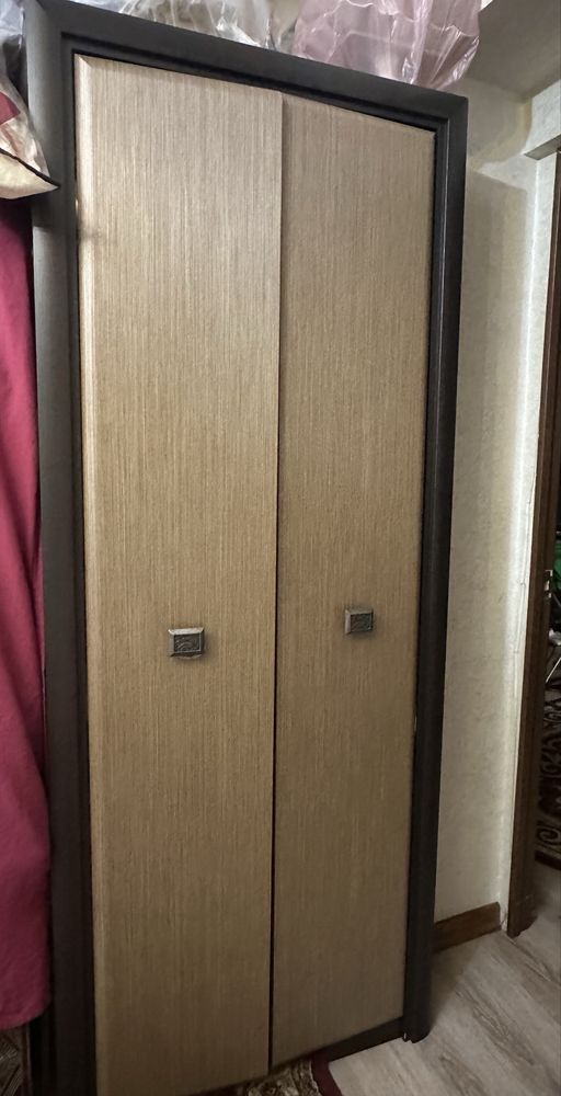 Шкаф для прихожей
