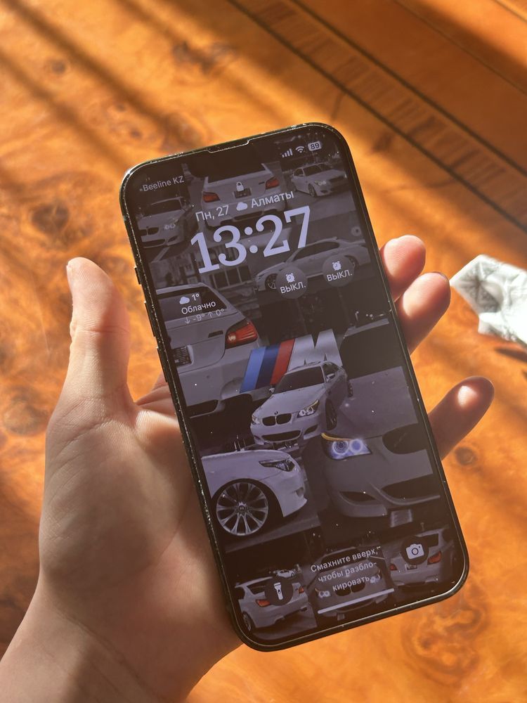 Iphone 13 256гб..