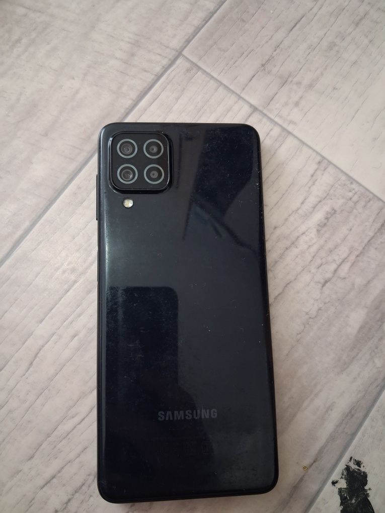 Продам Galaxy A22 все работает в отличном состоянии