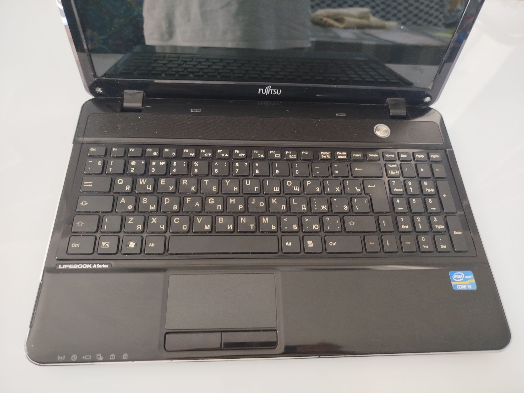 Ноутбук Fujitsu core i3