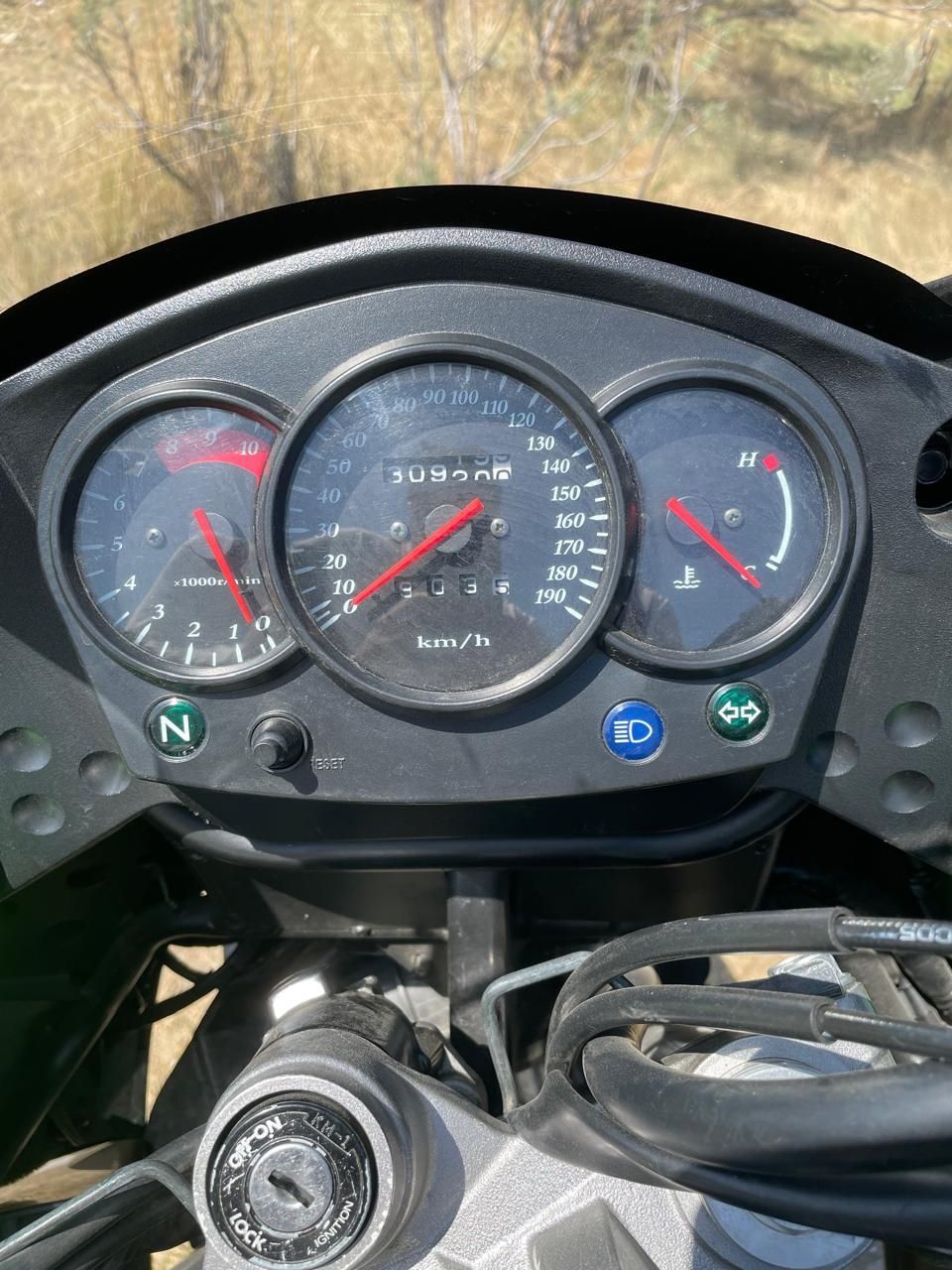 Продам мотоцикл. Kawasaki KLR 650