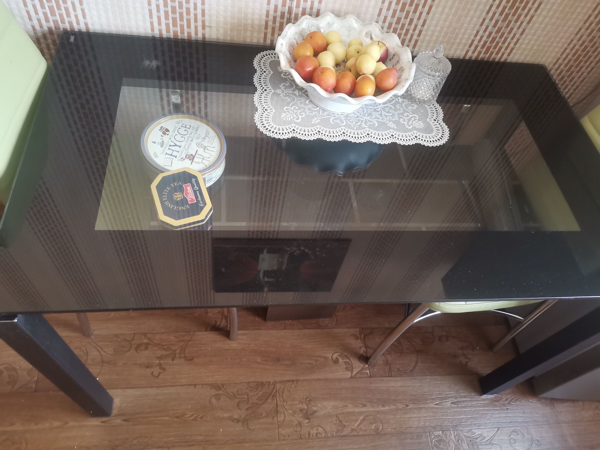 Продам кухонный стол