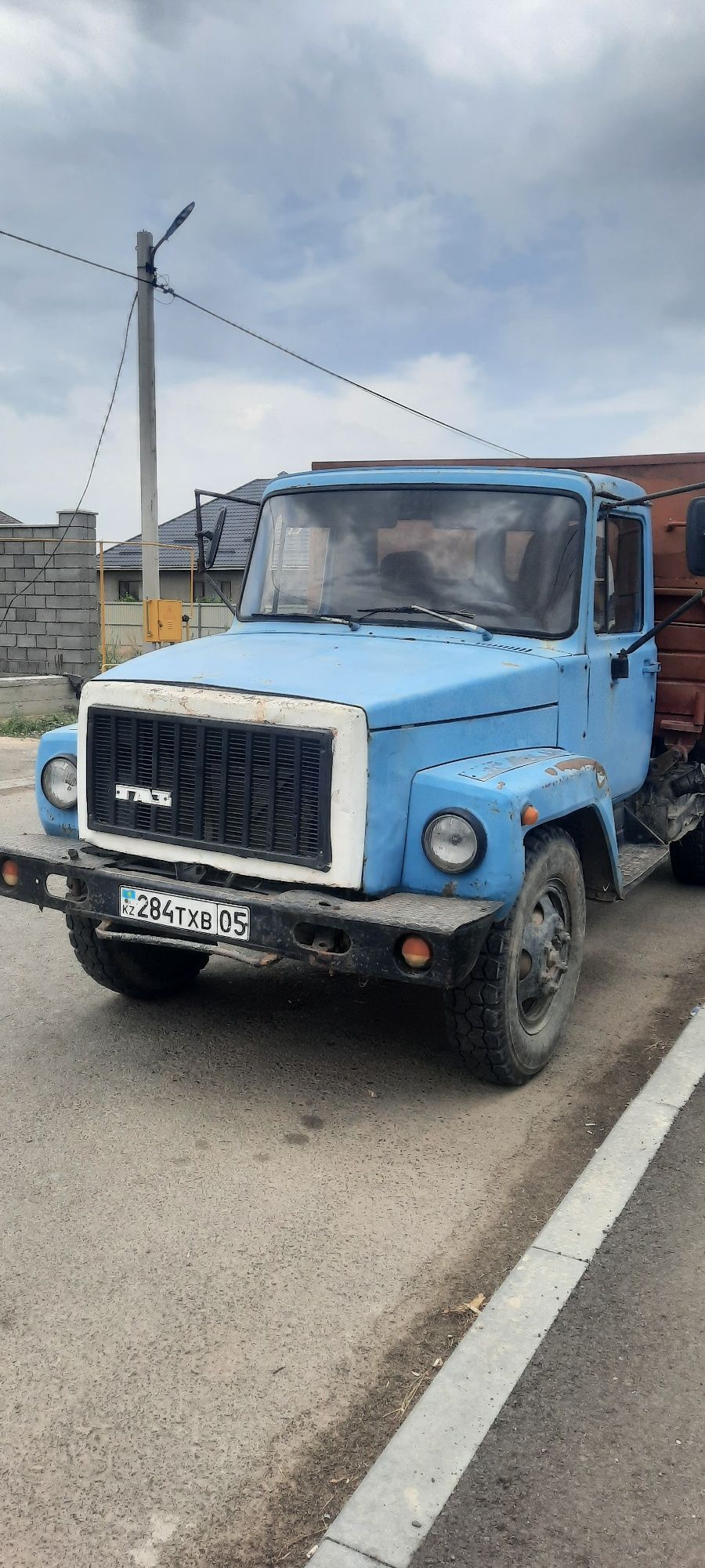 Сатылады Газ53 состояния жақсы .