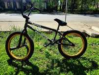 продам велосипед трюковой BMX