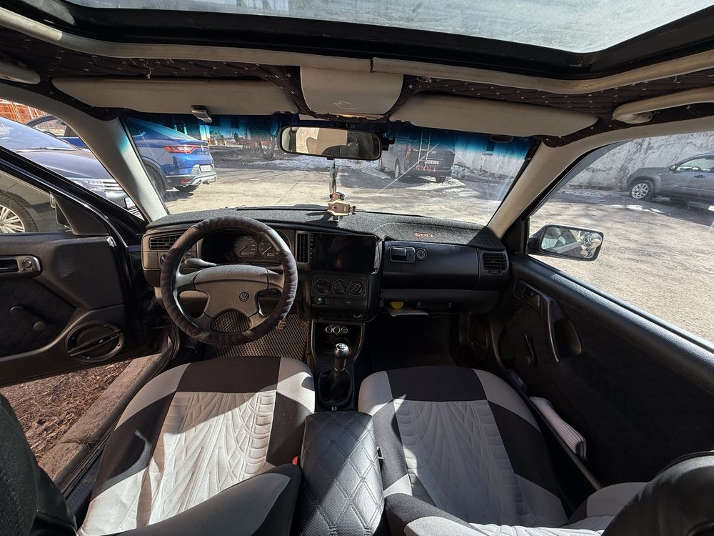 Продам VW GOLF MK3