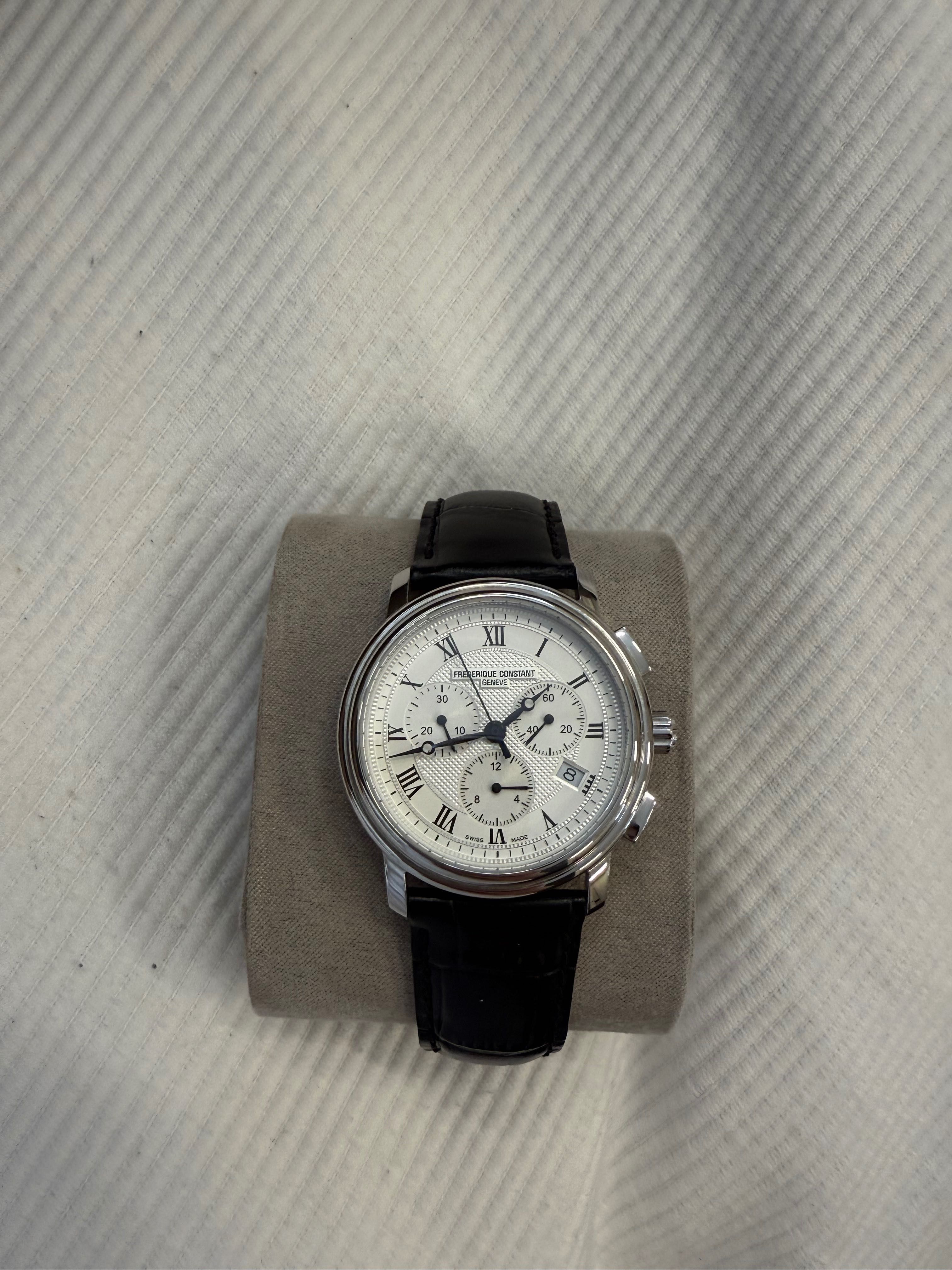 Часы Frederique Constant
