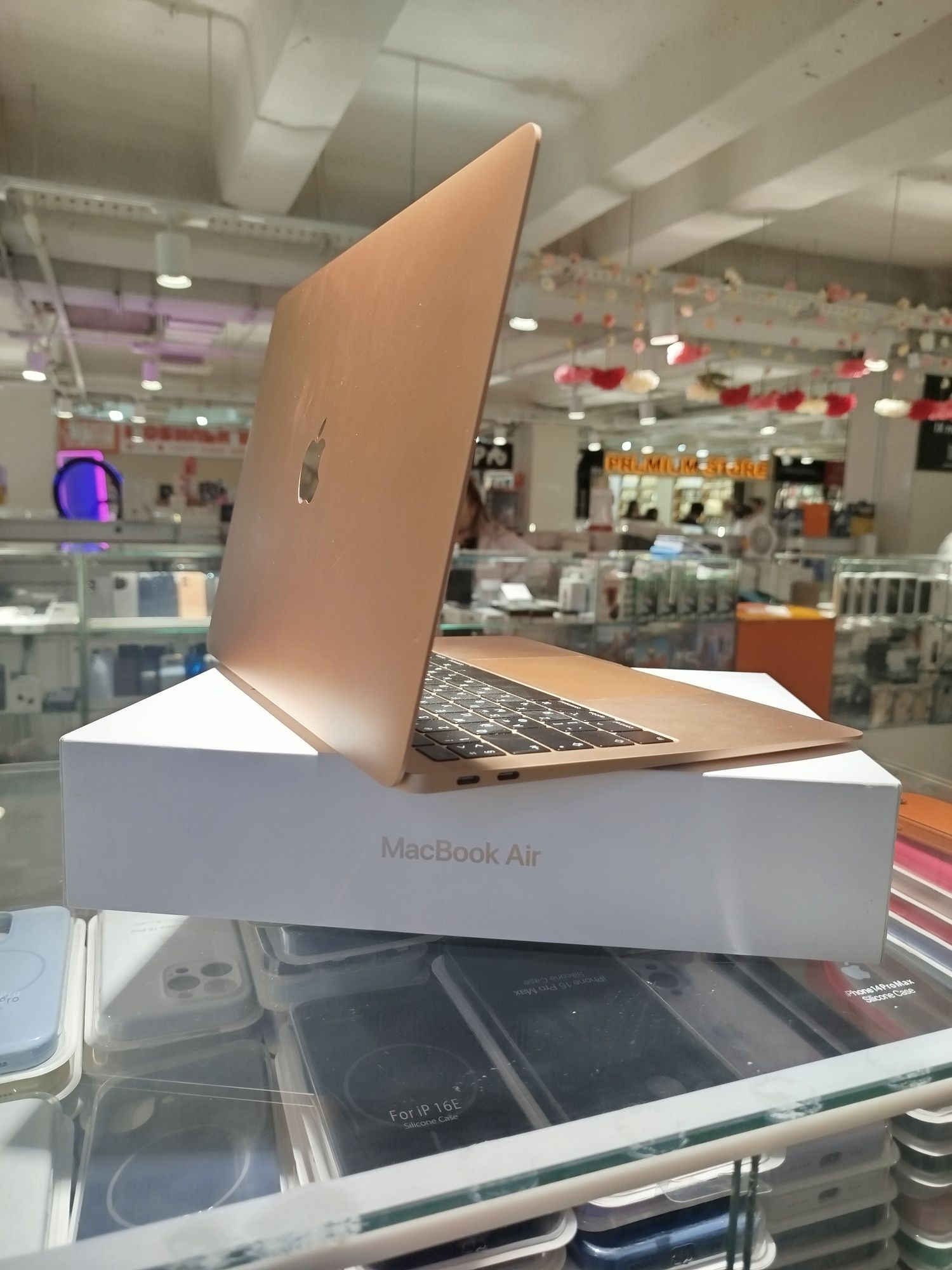 MacBook m1 8-256 gb Макбук м1 8-256 гб