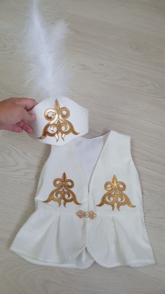Продам наряд на годик тусау кесу