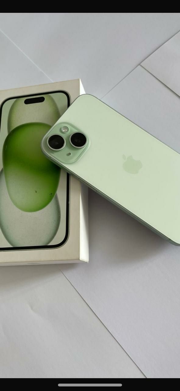 iPhone 15 в отличном состоянии