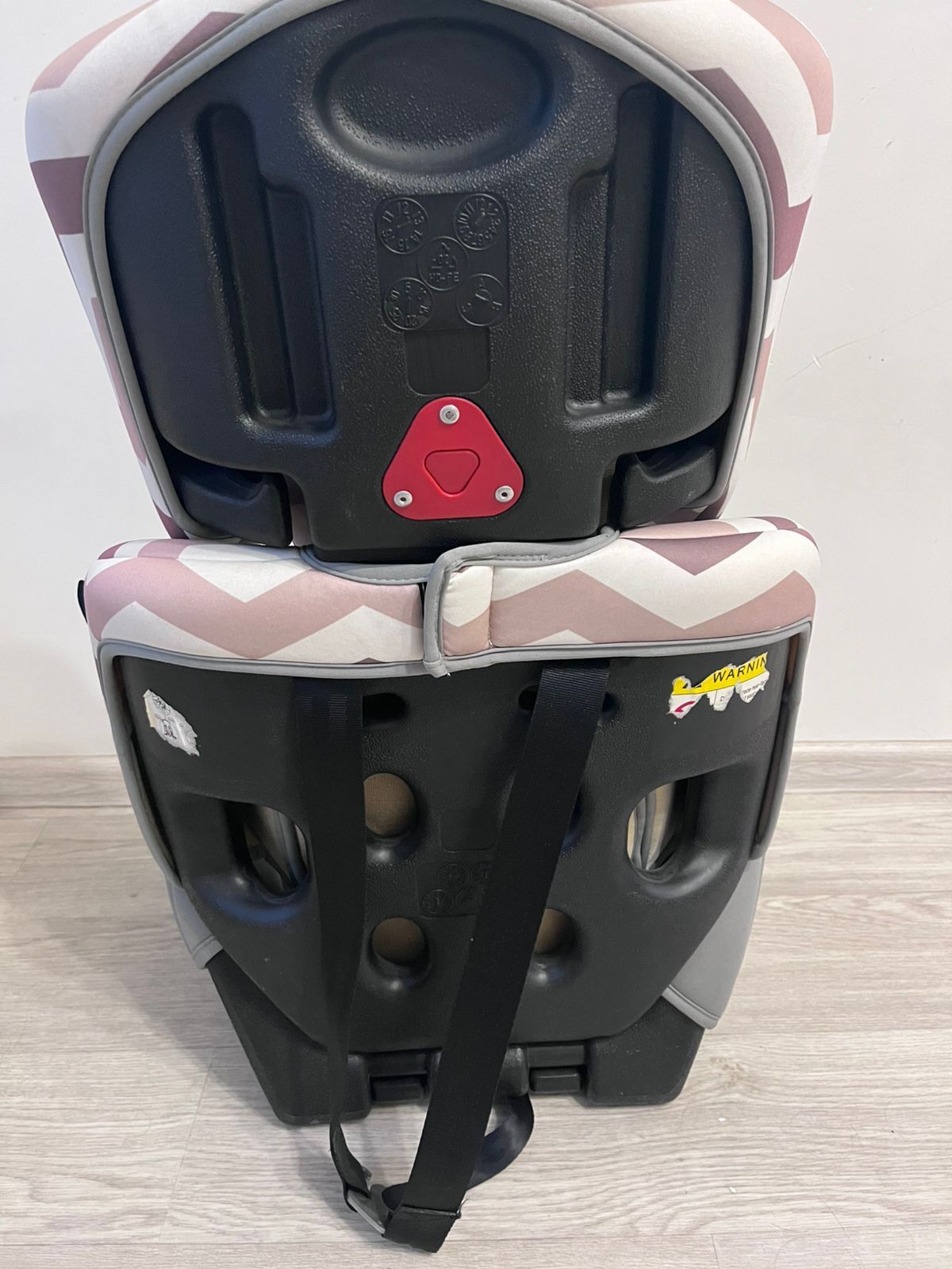 Детское кресло в хорошем состоянии Lorelli Junior Plus
