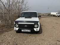 Продам ниву урбан в отличном состояние!!!