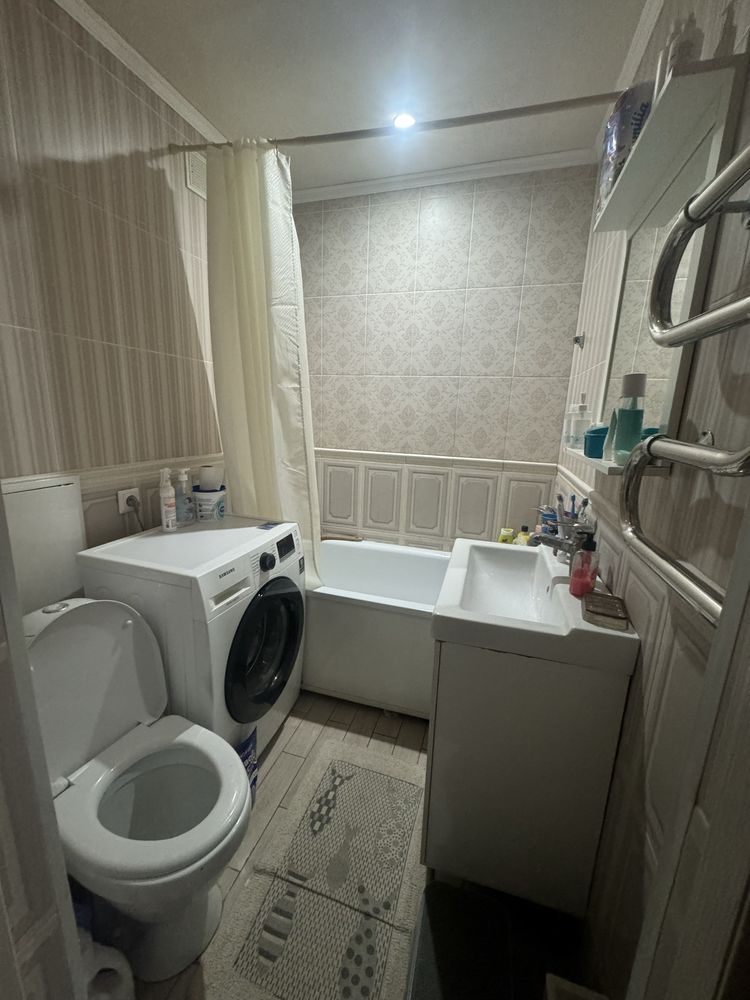 Продам 3-комнатную квартиру в центре
