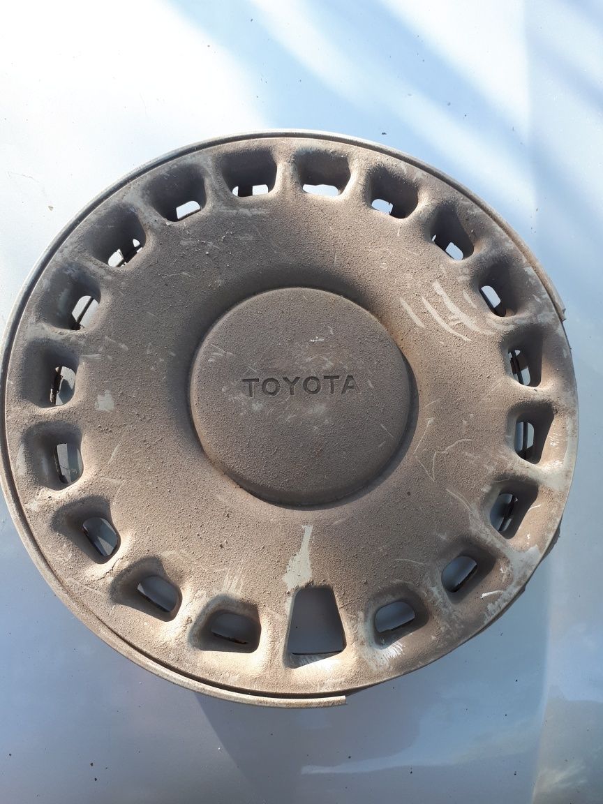Колпаки Toyota оригинал