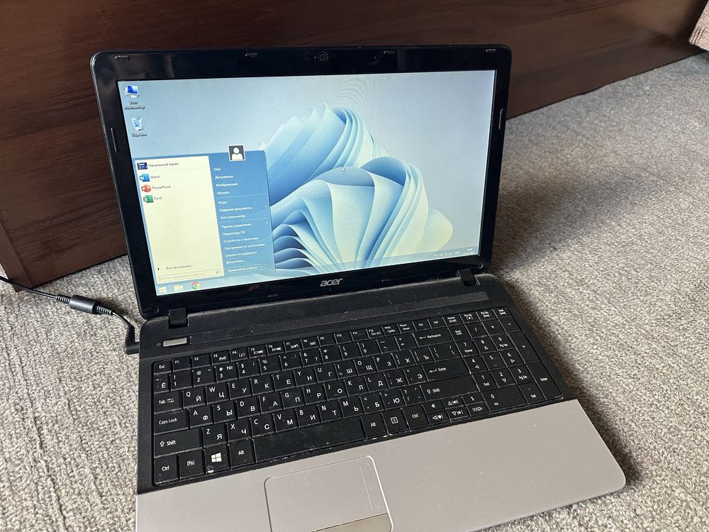 Рабочий ноутбук Acer