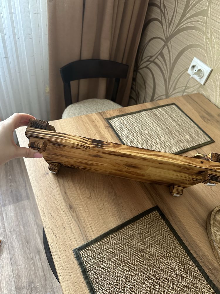 Разнос деревянный