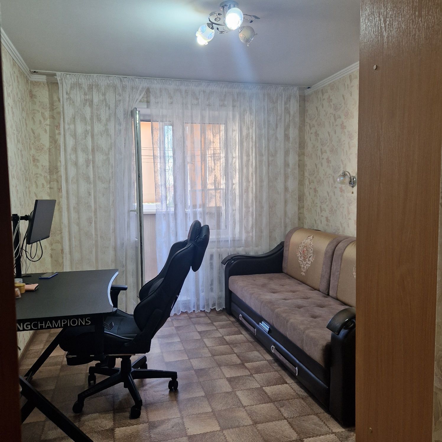 3-комнатная квартира · 64 м² · 5/10 этаж ,19мкр,Жукова.