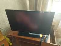 Телевизор 80 см PHILIPS