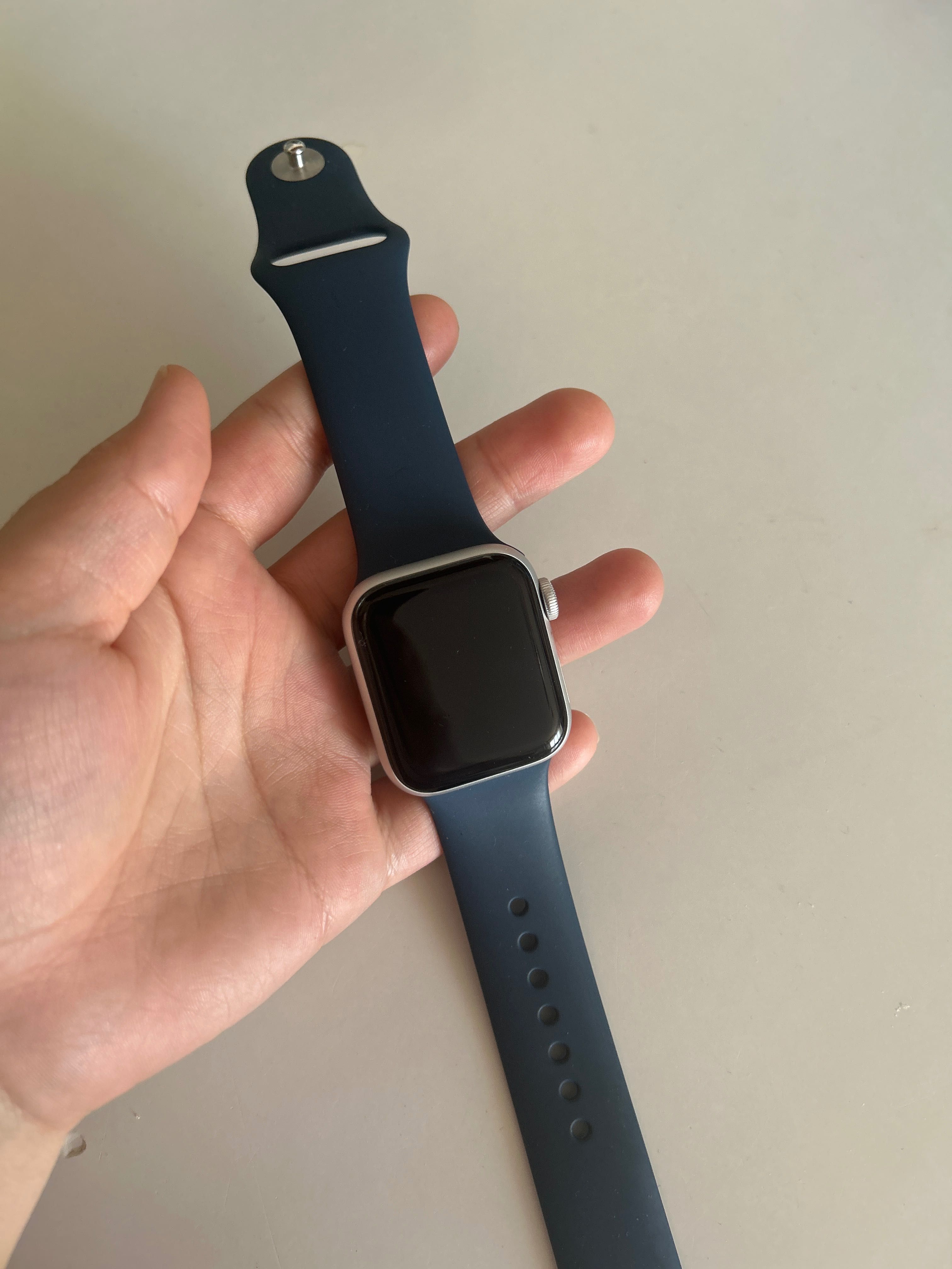 Смарт-часы Apple Watch SE 2 Gen (2023) GPS M/L 40 мм серебристый-синий