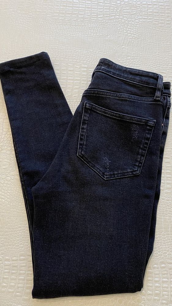 Джинсы ZARA, mango