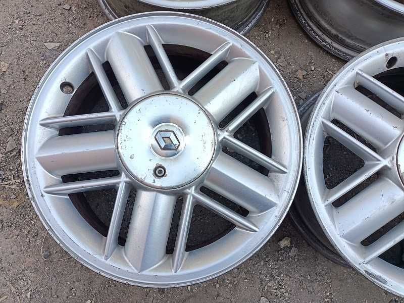 Продам оригинальные легкосплавные диски на автомашину "Renault Laguna"