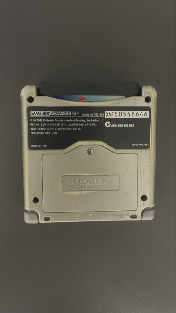 Продаю GameBoy Advance SP AGS-101