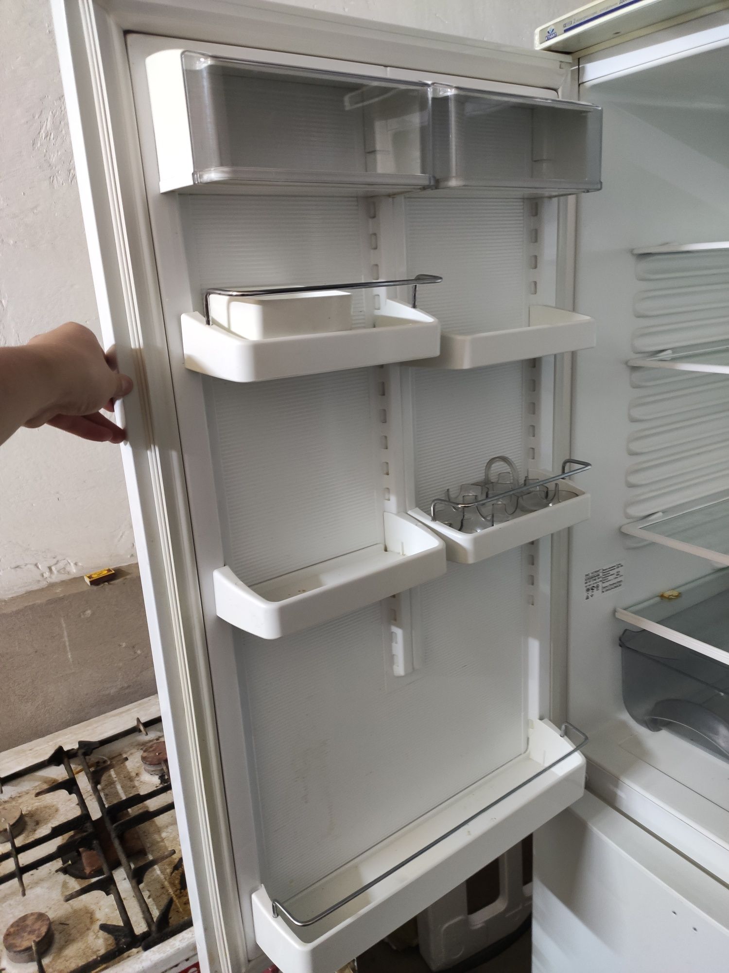 Продам холодильник