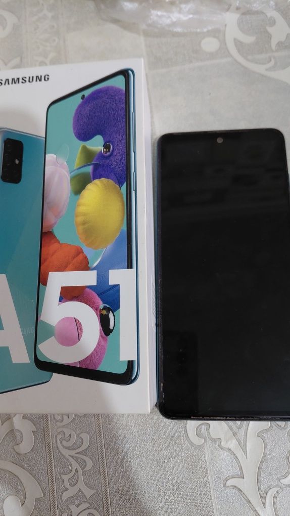 Продам  телефон Самсунг А 51