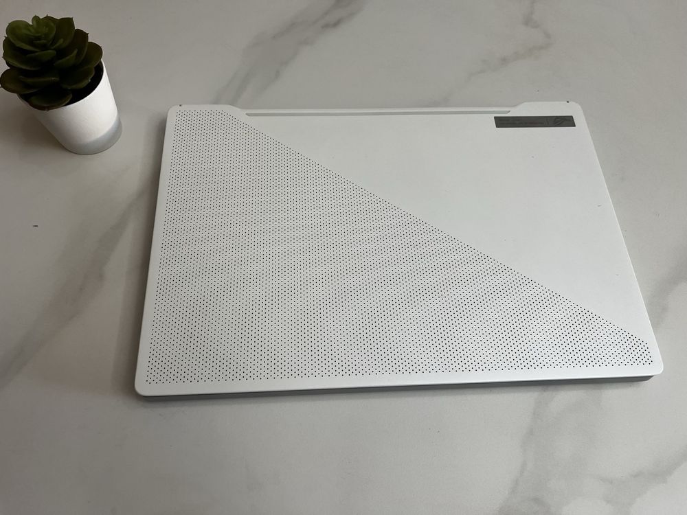 ASUS Zephyrus G14 GA401II-HE046T