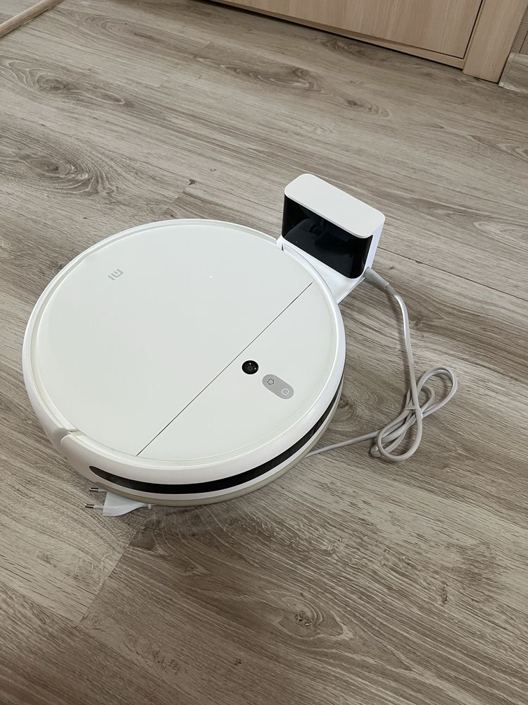 Продам робот пылесос mi robot vacuum mop
