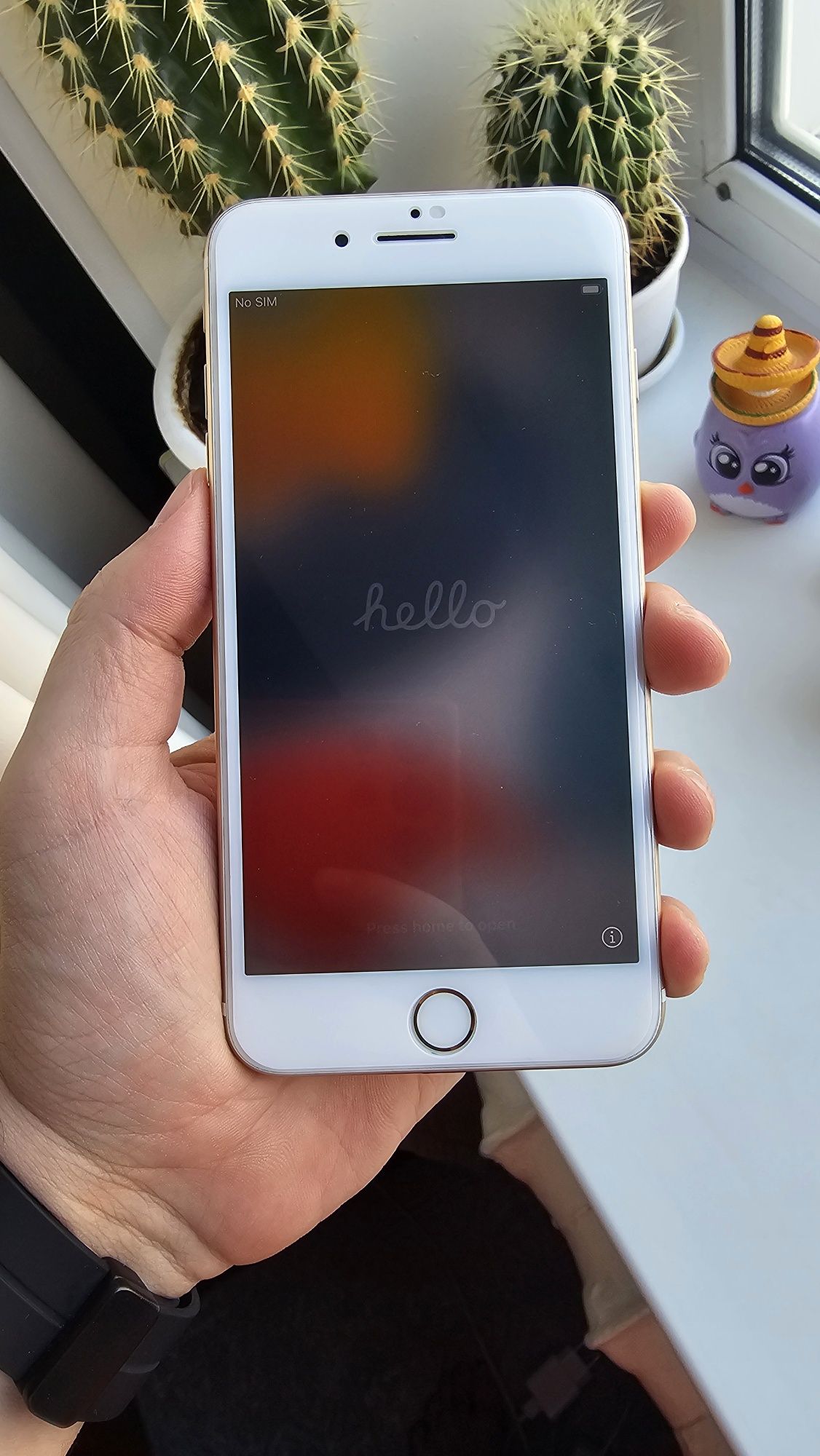 Продам iPhone 7 plus gold
